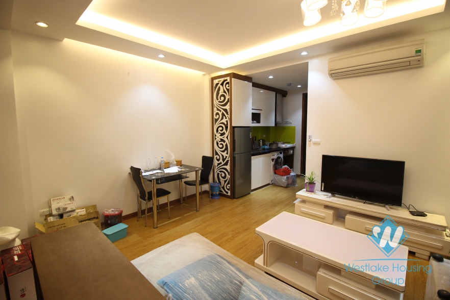 Brand new studio for rent near Hoang Cau lake, Dong Da district, Ha Noi