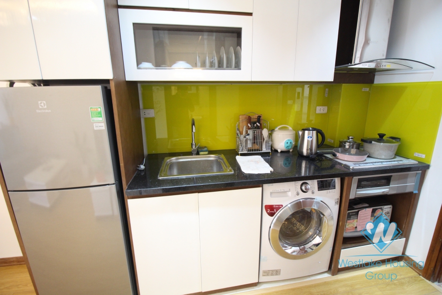 High floor studio with balcony for rent in Dong Da district, Ha Noi