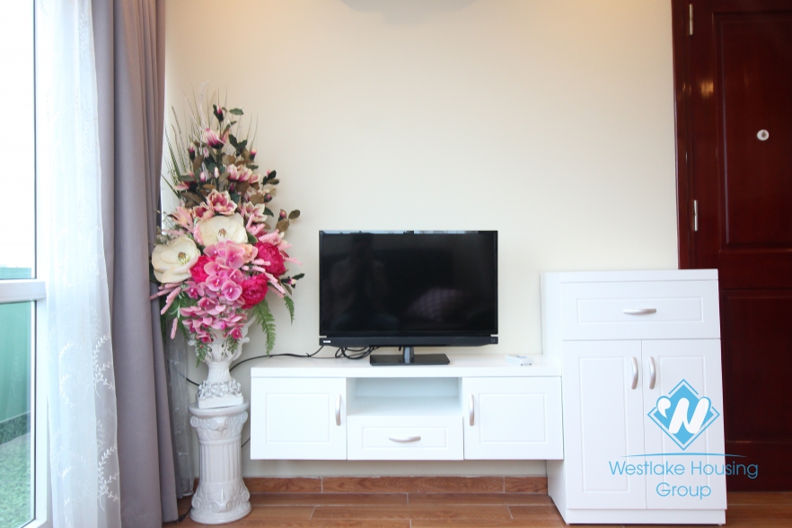 Nice view and bright apartment for rent in Yen Phu, Tay Ho, Ha Noi