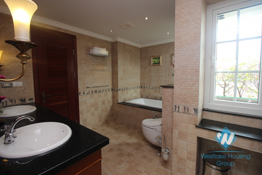 Luxury one bedroom apartment for rent in Hai Ba Trung district