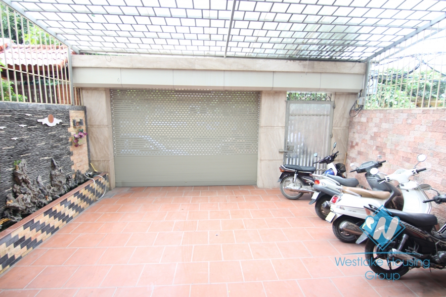 A large office for rent in Dong Da,Hanoi.