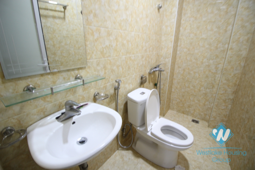 Lakefront penthouse apartment to rent in Hai Ba Trung ,Dong Da, Hanoi
