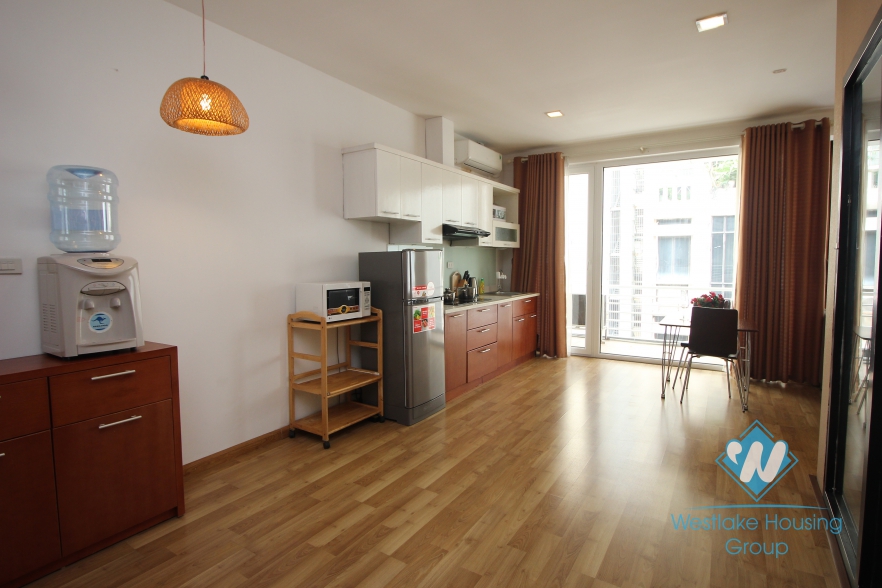 One bedroom service apartment for rent in centre of Hai Ba Trung District