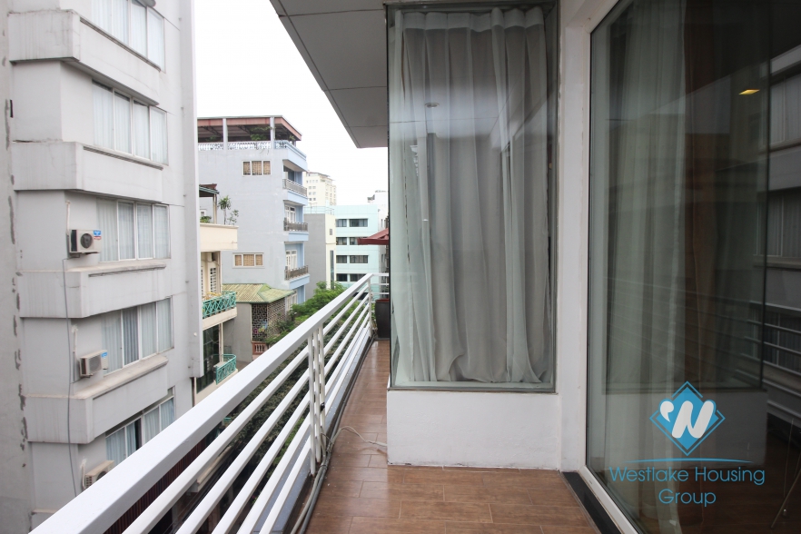 One bedroom service apartment for rent in centre of Hai Ba Trung District