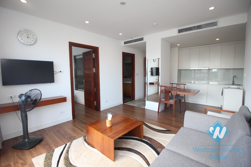 Modern apartment rental in a lakeside building in Dong Da,Hai Ba Trung Hanoi