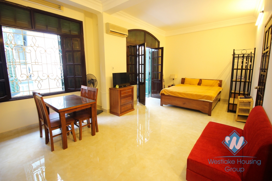 Beautiful ready to move in studio for rent in Dong Da District