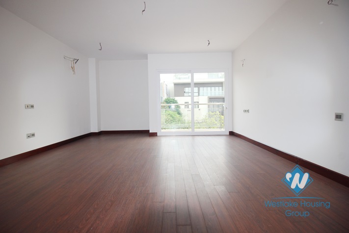 Hot property for rent in Ciputra, large backyard & modern design