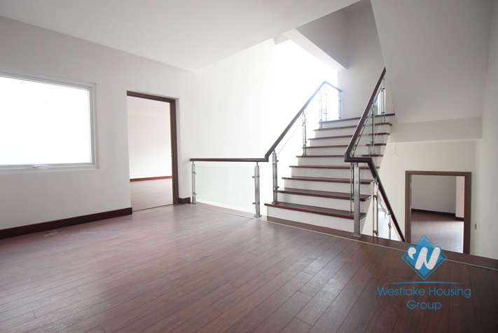 Hot property for rent in Ciputra, large backyard & modern design