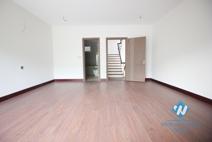 Hot property for rent in Ciputra, large backyard & modern design