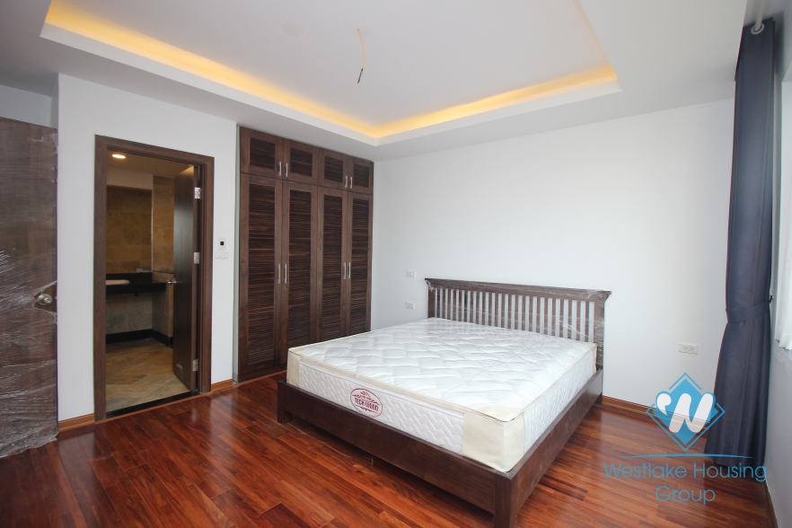 Lake view three bedrooms apartment for rent in Tay Ho, Ha Noi