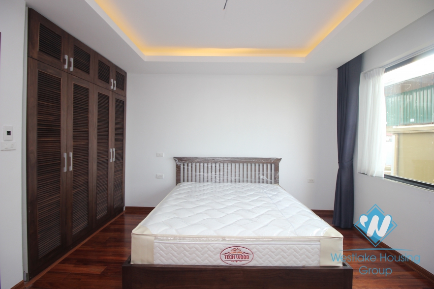 Lake view three bedrooms apartment for rent in Tay Ho, Ha Noi