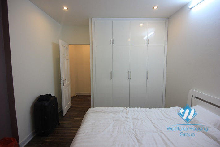 Cheap price 02 bedrooms apartment for rent in Au co st, Tay Ho area