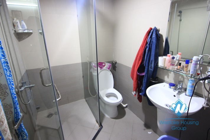 Cheap price 02 bedrooms apartment for rent in Au co st, Tay Ho area