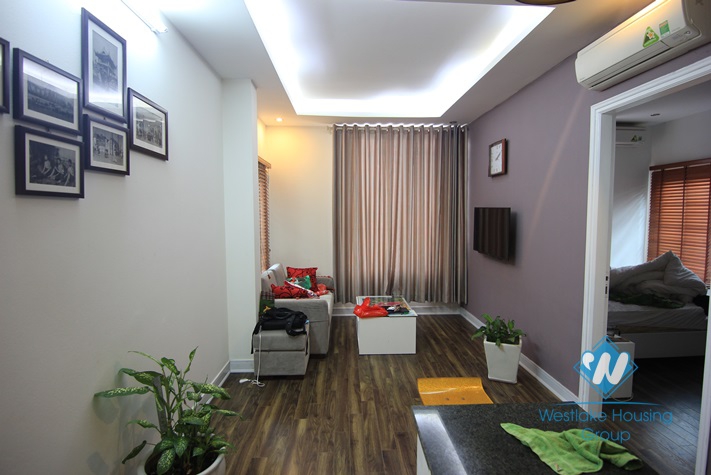 Cheap price 02 bedrooms apartment for rent in Au co st, Tay Ho area