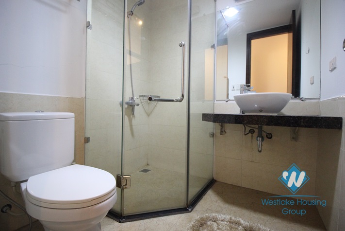 02 bedrooms apartment for rent in Tay Ho area, Quiet Place.