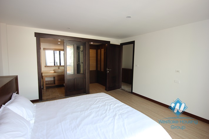 Nice  03 bedrooms apartment for rent in Tay Ho area, Ha Noi