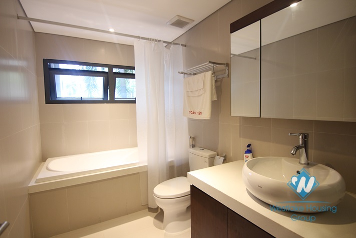 Brand new 2 bedrooms for rent in Ba Dinh district