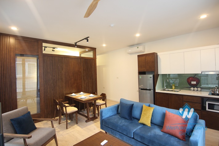 Brand new 2 bedrooms for rent in Ba Dinh district