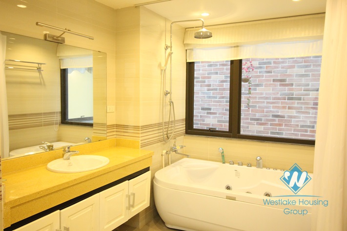 Luxury apartment for rent in Yen Phu, Tay Ho, Hanoi
