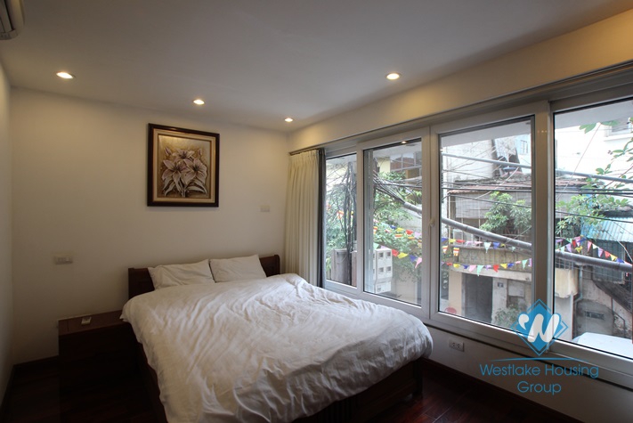 One bedroom apartment with fully furniture for rent in Truc Bach, Ba Dinh, Ha Noi