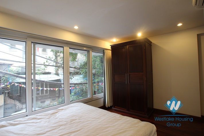 One bedroom apartment with fully furniture for rent in Truc Bach, Ba Dinh, Ha Noi