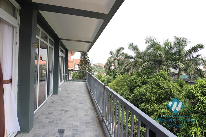 Beautiful 4 bedrooms apartment for rent on Au Co, Tay Ho, Hanoi