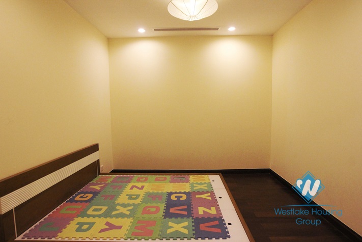 Brand new and beautiful apartment for rent in Royal City, Ha Noi