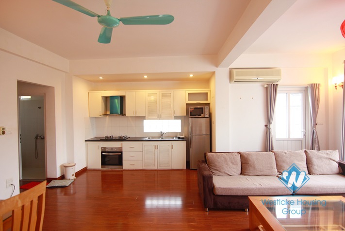 Nice and spacious 1 bedroom apartment for rent in Tay ho, Ha noi