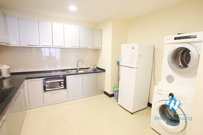 Nice apartment for rent in Royal City, Thanh Xuan, Ha Noi with 3 bedrooms