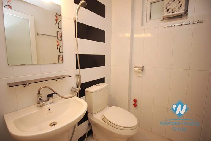 Beautiful house on the lake for rent in Yen Phu area, Tay Ho district 