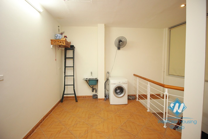 Beautiful house on the lake for rent in Yen Phu area, Tay Ho district 