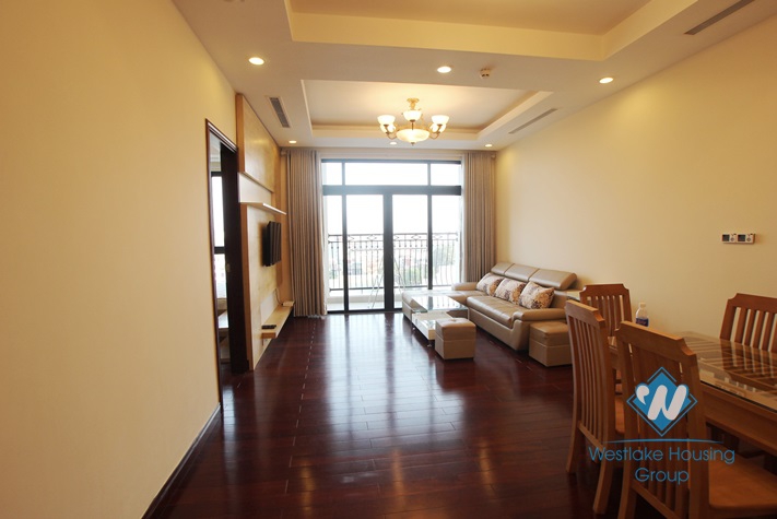 Apartment for rent in Royal city, Thanh Xuan district, Hanoi, high quality apartment for rent price 1100 US$/month