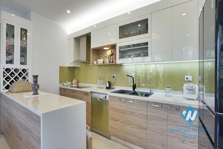 Lovely duplex apartment for rent on Vong Thi, Tay Ho