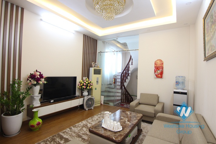 Modern 3 bedroom house for rent in Tay Ho, Hanoi