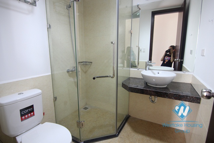 High floor, nice apartment 2 bedrooms for rent in Tay Ho area, Hanoi