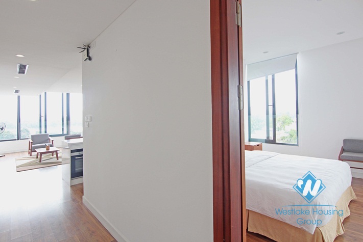 Lake view balcony apartment for rent in Hai Ba TRung