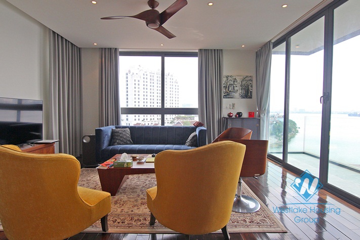 Lakeview super modern apartment for rent on Xuan Dieu, Tay Ho