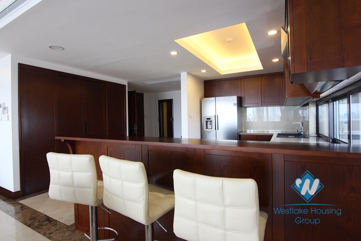 Nice apartment for rent in Xuan Dieu st, Tay Ho district, Ha Noi City