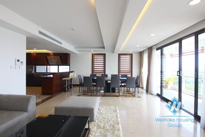 Nice apartment for rent in Xuan Dieu st, Tay Ho district, Ha Noi City