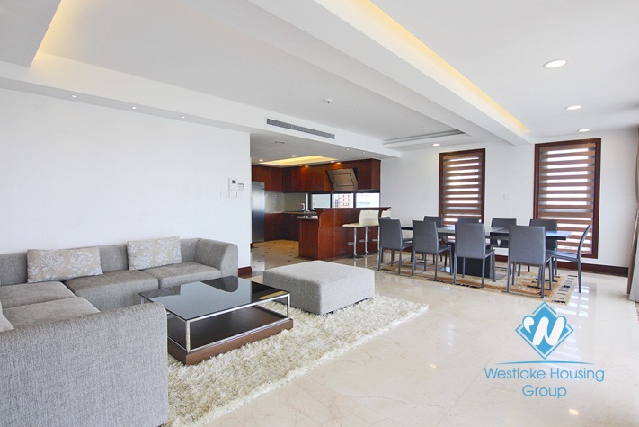 Nice apartment for rent in Xuan Dieu st, Tay Ho district, Ha Noi City