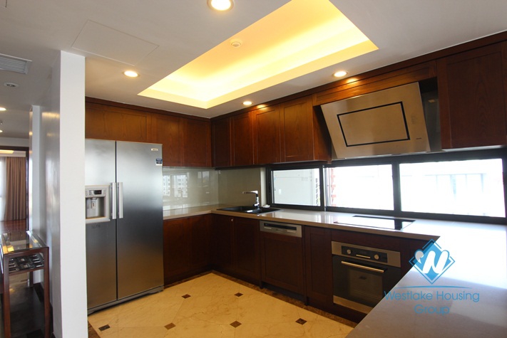 Nice apartment for rent in Xuan Dieu st, Tay Ho district, Ha Noi City
