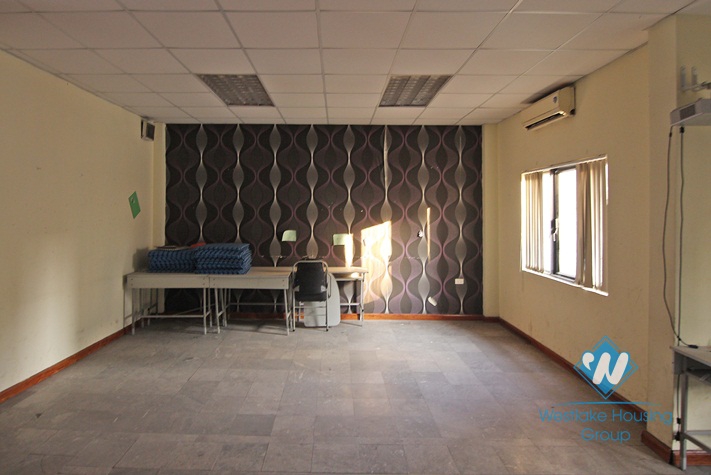 Big office house for rent in Tay Ho, Hanoi