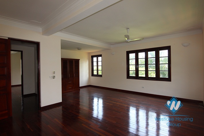 Spacious house for rent in a quiet alley off Xuan Dieu, Tay Ho