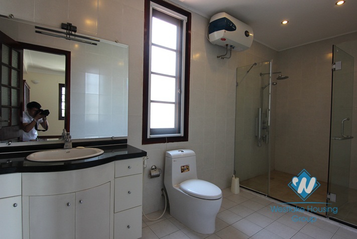 Spacious house for rent in a quiet alley off Xuan Dieu, Tay Ho