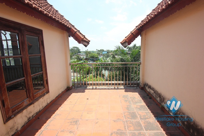 Spacious house for rent in a quiet alley off Xuan Dieu, Tay Ho