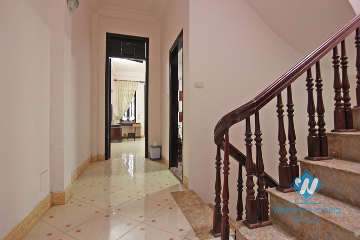 Good quality unfurnished house for rent in Tay Ho, Hanoi