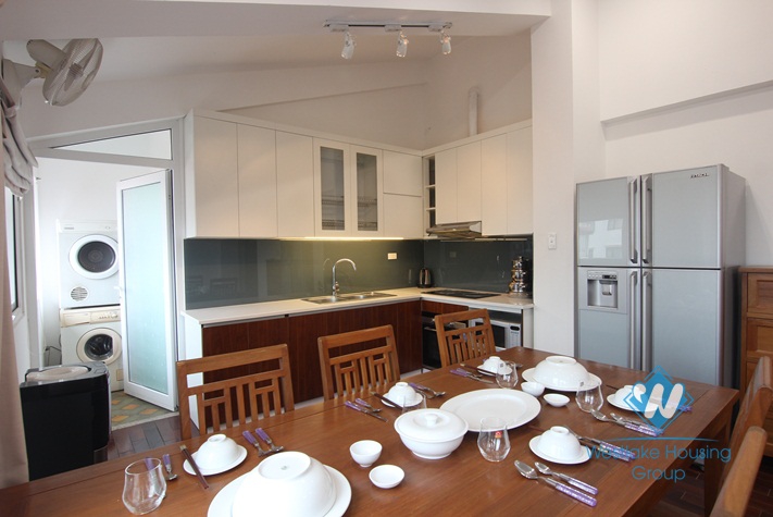 Tay Ho lovely penthouse for rent with lots of windows and natural light