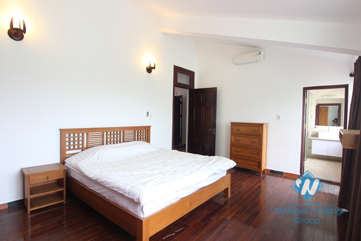 Tay Ho lovely penthouse for rent with lots of windows and natural light