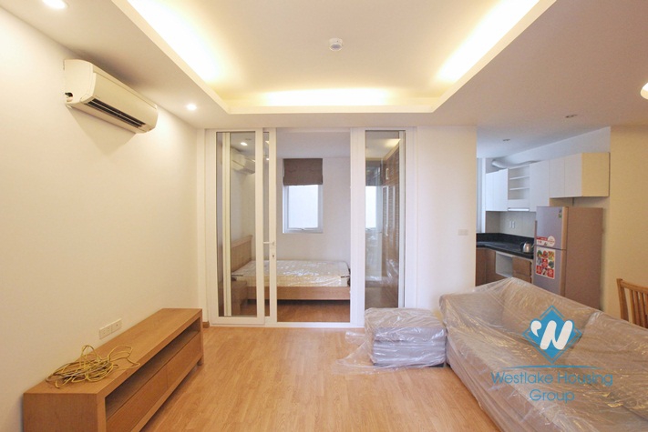 Ground floor apartment for rent in Xuan Dieu, Tay Ho, Hanoi