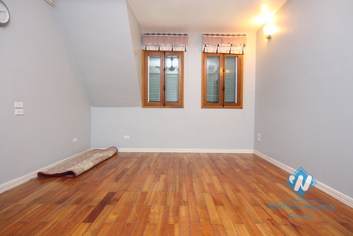 Modern, nice and quiet villa for rent in Tay Ho area